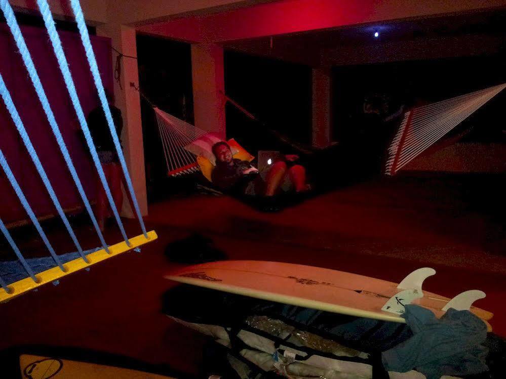 Wssm Surf House Bed and Breakfast Aguadilla Buitenkant foto